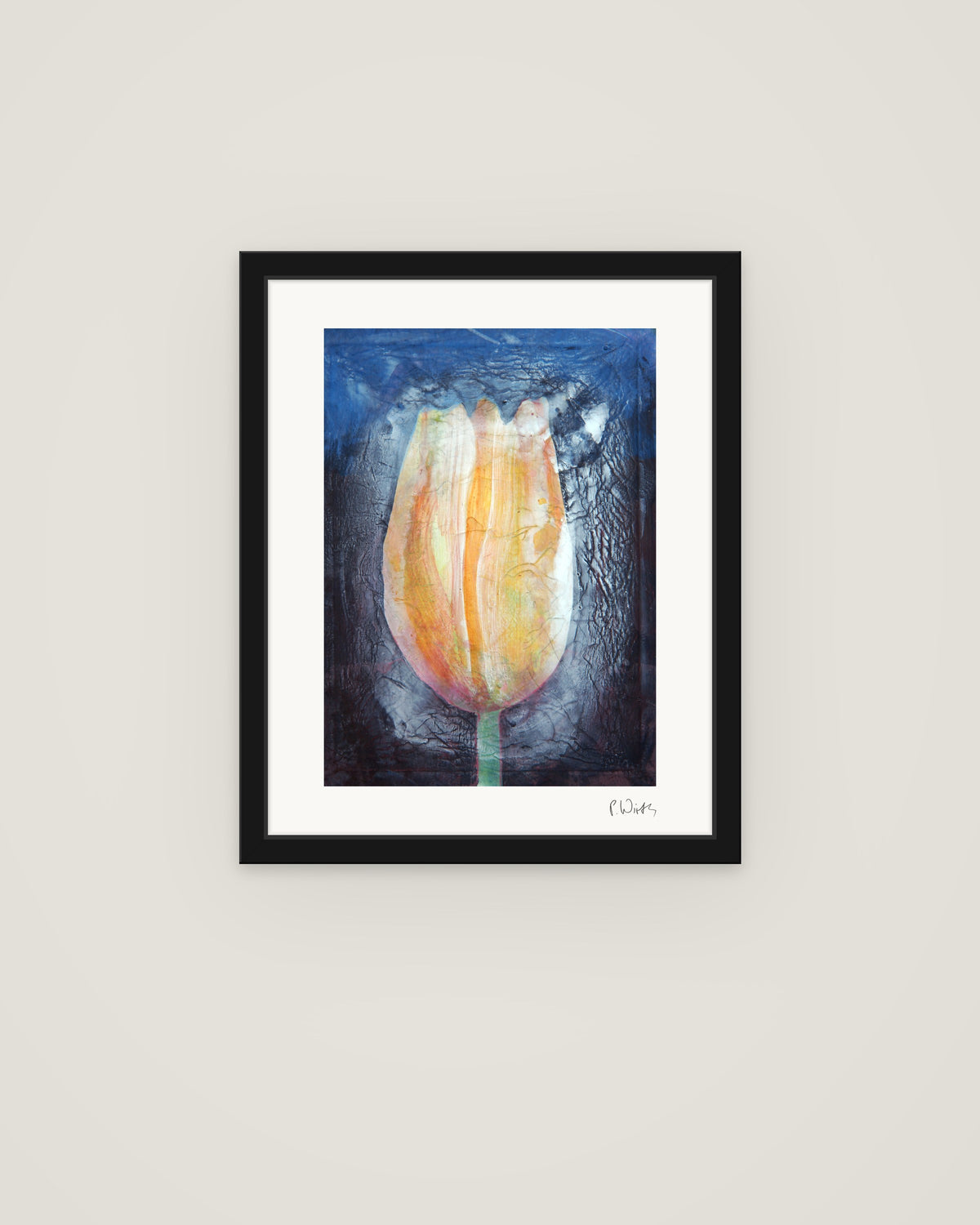 Tulpenblüte I von Peter Wirth, im schmalen schwarzen Holzrahmen